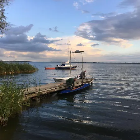 Ferienwohnung 3 Mit Kamin Mowenort Lütow